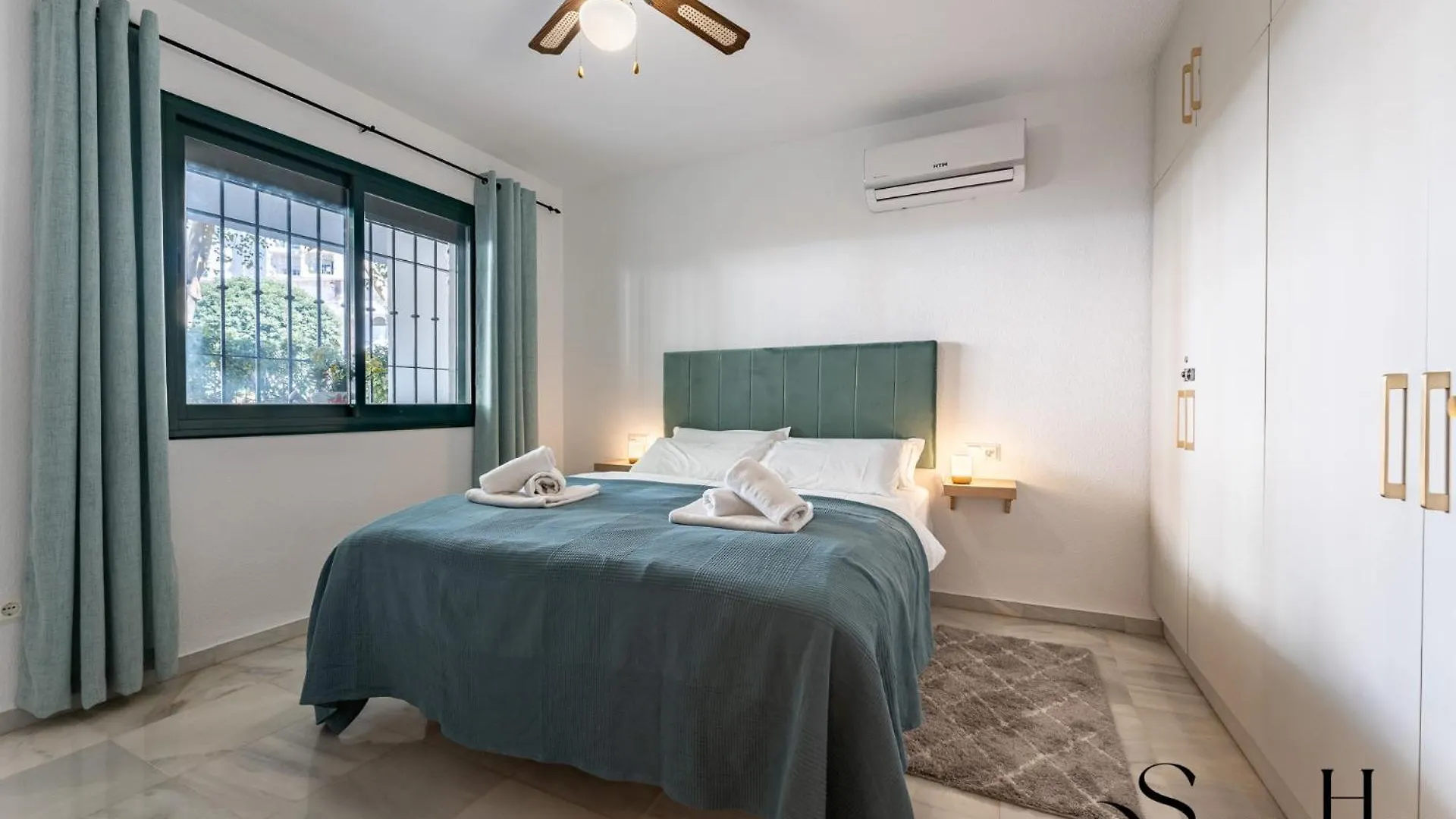 Poolside 2 Bedroom Retreat بينالماذينا شقة